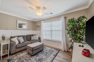 Charming home located in a 55+ gated community, ideally situated - photo 28