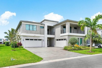 Lake Home For Sale in Boca Raton, Florida
