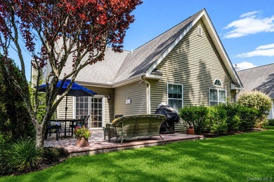 Charming home located in a 55+ gated community, ideally situated - photo 32