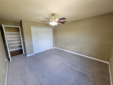 This beautiful property features an open floor plan and high - photo 12