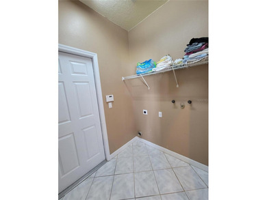 This beautiful property features an open floor plan and high - photo 33