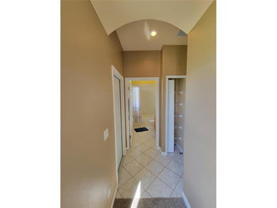 This beautiful property features an open floor plan and high - photo 43