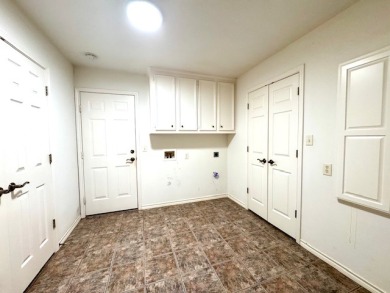 Welcome to 20 Shallow Springs - photo 21