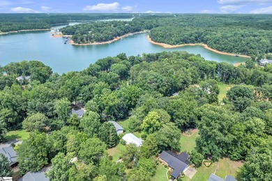 Move in ready and just minutes from Lake Hartwell! This - photo 4