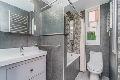 Welcome home to this bright one-bedroom in the heart of Bay