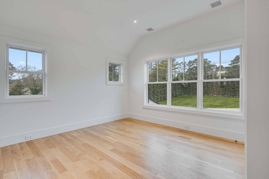 Find your brand-new Hamptons escape on an acre in Southampton - photo 19