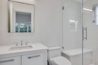 Find your brand-new Hamptons escape on an acre in Southampton - photo 20