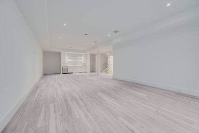 Find your brand-new Hamptons escape on an acre in Southampton - photo 23