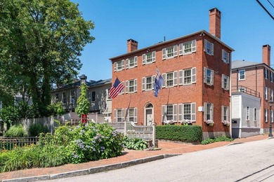 Originally built circa 1815 Federal, Strawbery Court is one of - photo 1