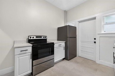 SIX UNIT PLUS FOUR GARAGE BAY cash flowing and investment - photo 6