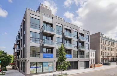 279 Sumpter Street presents an opportunity to acquire a - photo 1