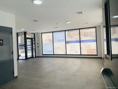 279 Sumpter Street presents an opportunity to acquire a - photo 4