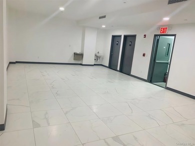 279 Sumpter Street presents an opportunity to acquire a - photo 9