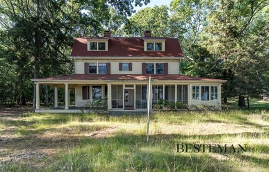 Exquisite opportunity! With over 14 acres and 250 ft of lake - photo 13