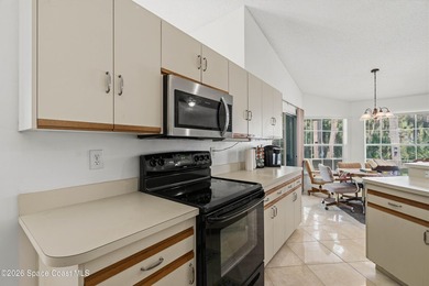 RARE find! This well-maintained 3/2/2 home sits on a half-acre - photo 16