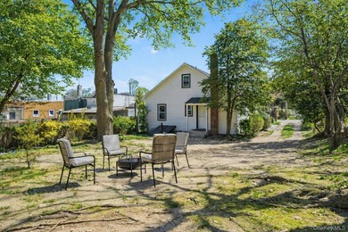 Fully renovated and beautifully designed mixed-use property - photo 21