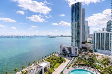 Sophisticated Furnished waterfront residence at Paraiso Bay - photo 3