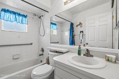 RARE find! This well-maintained 3/2/2 home sits on a half-acre - photo 34