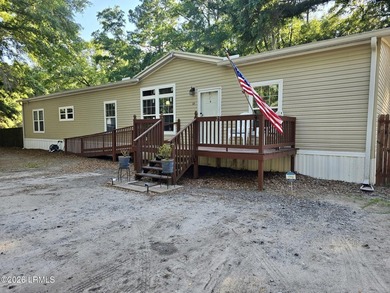 One of the most impeccably maintained and thoughtfully updated - photo 2