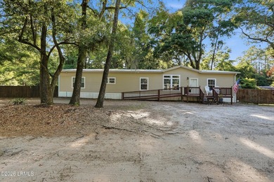 One of the most impeccably maintained and thoughtfully updated - photo 4