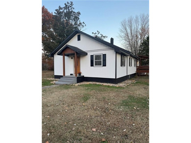 (private lake, pond, creek) Home For Sale in Pittsburg Kansas