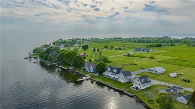 Are you ready to start living the lake life? From the moment you - photo 12