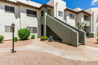 Lake Townhome/Townhouse For Sale in Chandler, Arizona