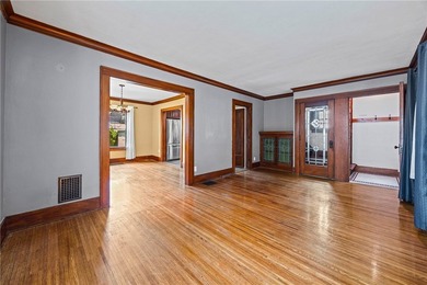 WELCOME to 24 Martinot Ave, where CLASSIC CHARM & CHARACTER meet - photo 10
