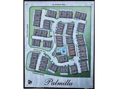 Location, location, location! This Palmilla townhome has it! - photo 3