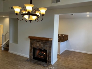 Location, location, location! This Palmilla townhome has it! - photo 8