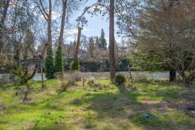 Lake Lot For Sale in Grants Pass, Oregon