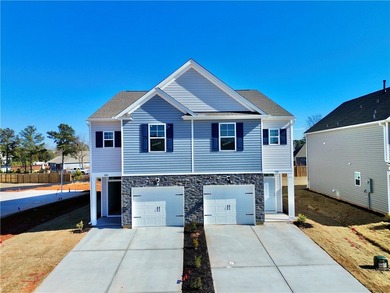Lake Hartwell Townhome/Townhouse For Sale in Pendleton South Carolina