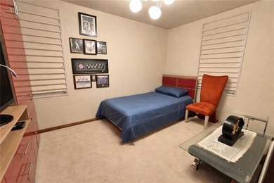 Welcome to this high end and well-maintained 2 bedroom co-op - photo 4