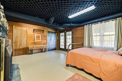 Tucked away in the heart of the Ouachitas, this one-of-a-kind - photo 36