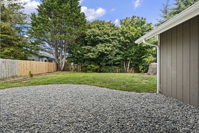 Well maintained and ready to move into. Great location near - photo 38