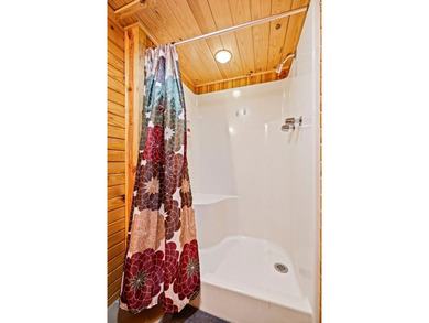 Tucked away in the heart of the Ouachitas, this one-of-a-kind - photo 45