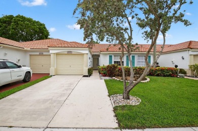 Lake Home For Sale in Delray Beach, Florida