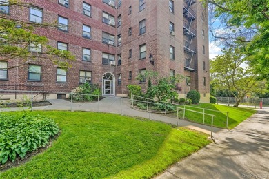 Spacious one-bedroom, one-bathroom co-op apartment located on - photo 12