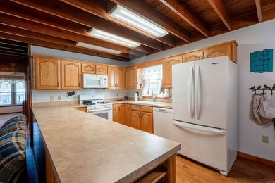 Heber Springs and Greers Ferry Lake awaits you! Located on the - photo 14