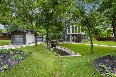 Luxury and comfort blend effortlessly in this exceptional - photo 7
