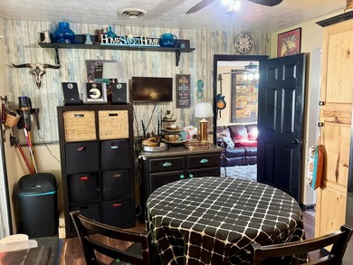 Improved Price & Seller is offering 5k towards flooring - photo 22