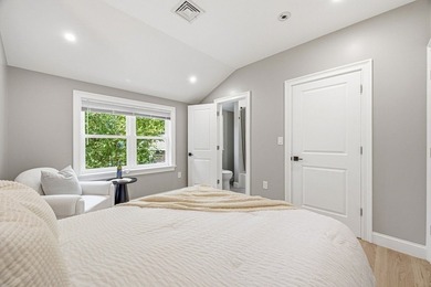 Welcome to this beautifully newly renovated lakeview home in one - photo 23