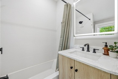 Welcome to this beautifully newly renovated lakeview home in one - photo 30
