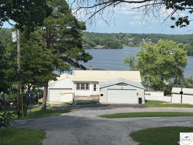 Lake of the Ozarks Home For Sale in Warsaw Missouri