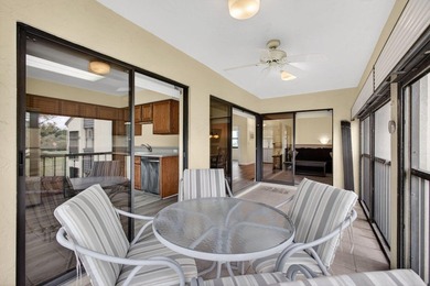 Rarely Available 2 Bedroom, 2 Bathroom Plus Office/Den Floor - photo 32