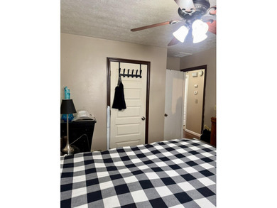 Improved Price & Seller is offering 5k towards flooring - photo 35