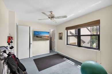Rarely Available 2 Bedroom, 2 Bathroom Plus Office/Den Floor - photo 43