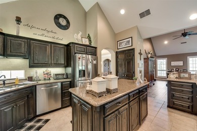 Nestled on a scenic 17.867 acre estate in Keller, 3325 Creek - photo 6
