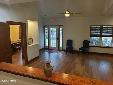 Turnkey executive law office in the established Professional - photo 10