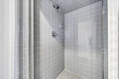 Located in the highly sought-after Holiday Isle area of Destin - photo 9